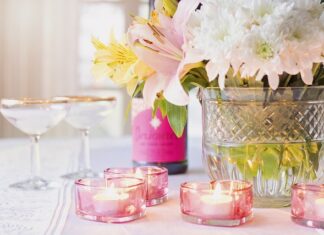 Kto siedzi przy stole prezydialnym? Kto siedzi przy stole prezydialnym?