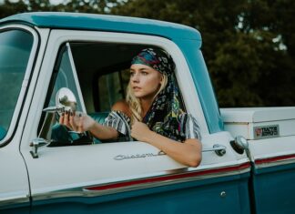 Co robi kierowca na weselu? Co robi kierowca na weselu?